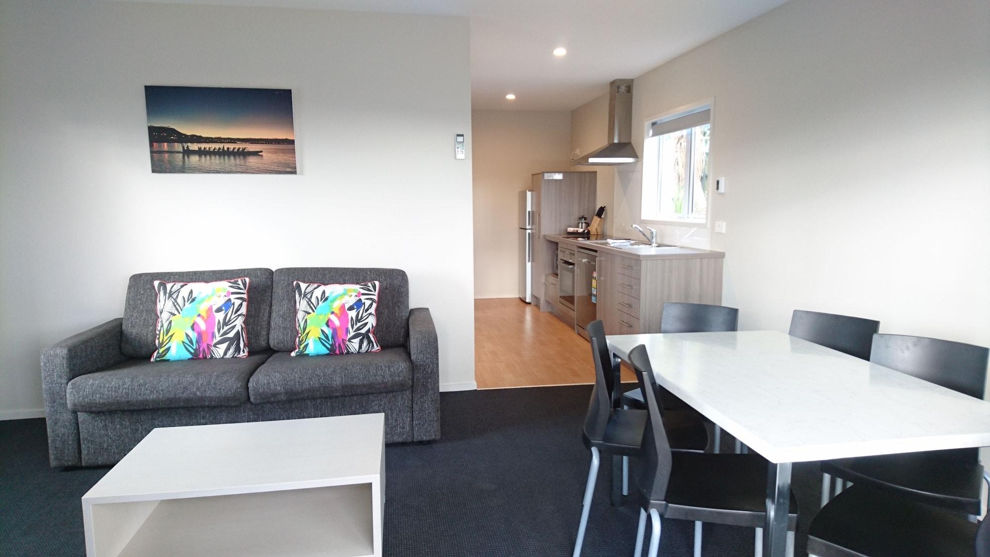 Taupo Debretts Spa Resort Екстер'єр фото A typical two bedroom apartment at the motel